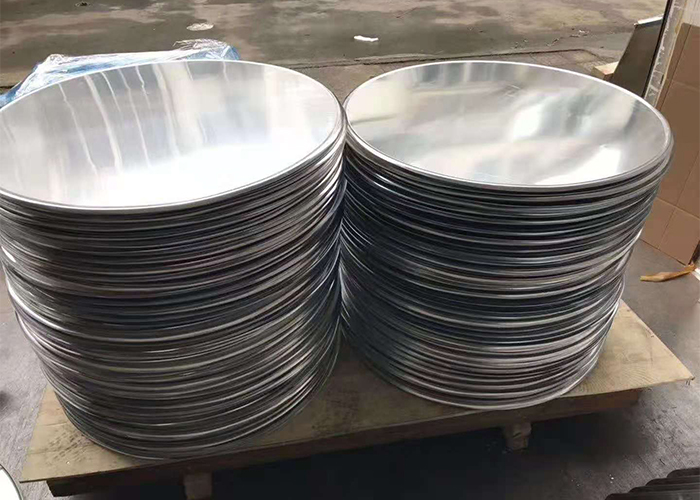 交通标识牌
