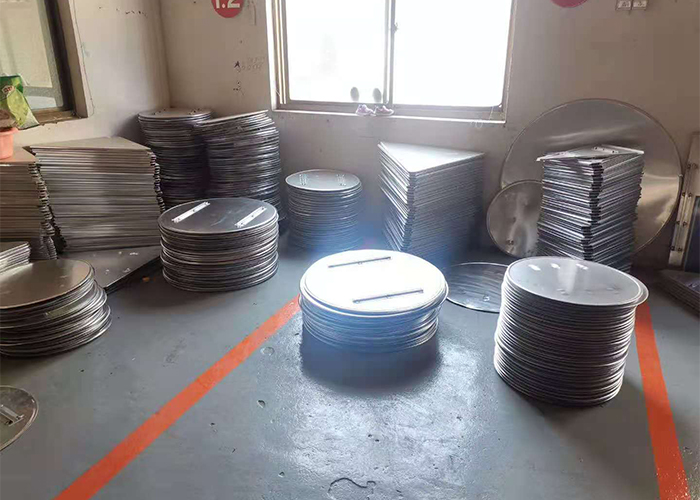 交通标识牌